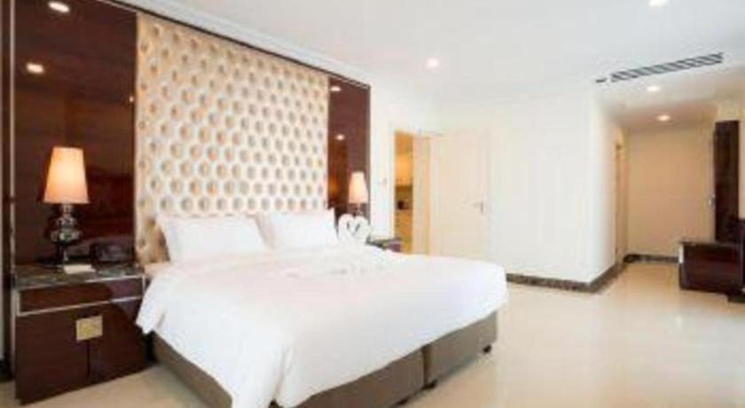 Lk Celestite Hotel Pattaya Luaran gambar