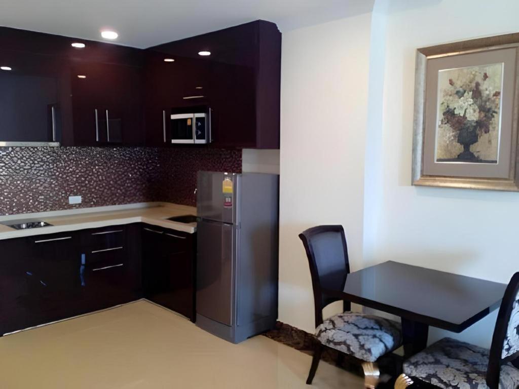 Lk Celestite Hotel Pattaya Luaran gambar